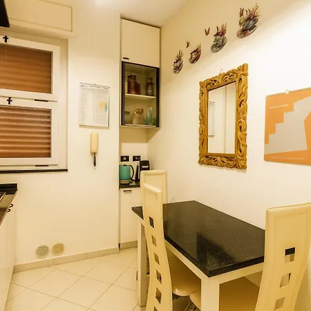 홈스테이 Residenza Paradiso