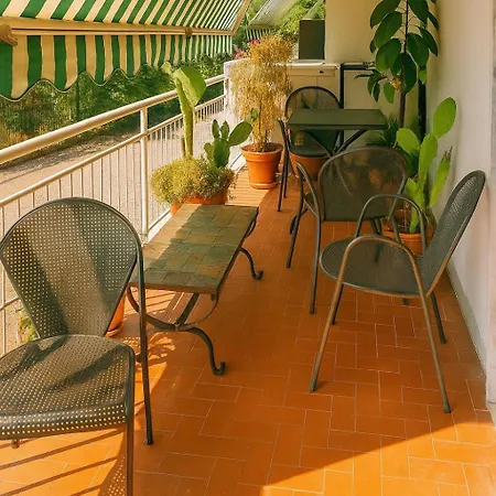 Residenza Paradiso 홈스테이 *